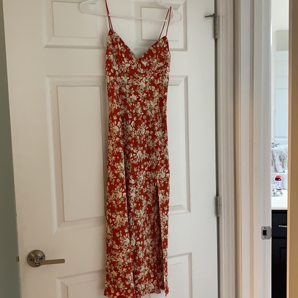 Hello Molly Red Floral Midi Dress - Picture 3 of 7